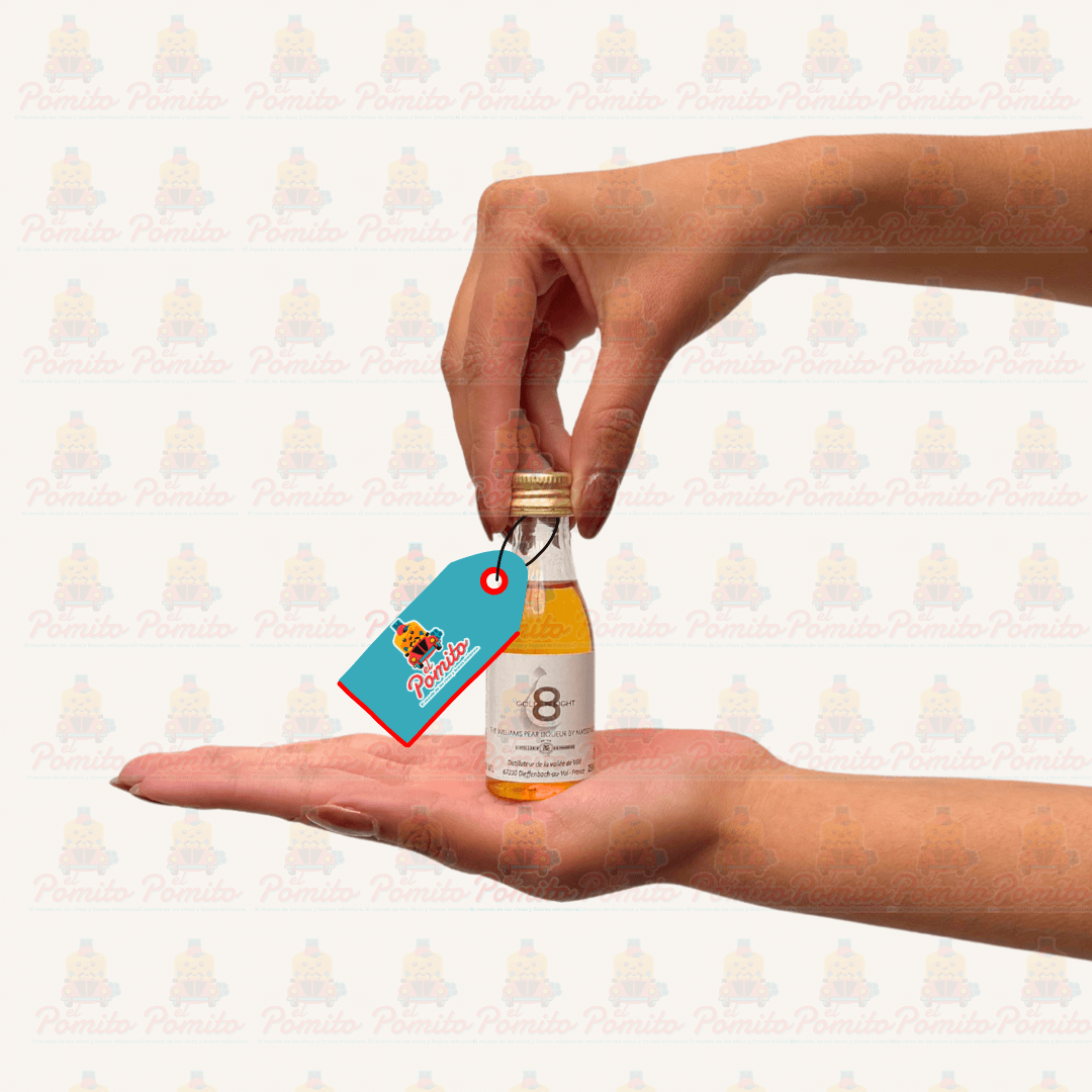 Mini Licor de Pera Golden Eight 30 ml.